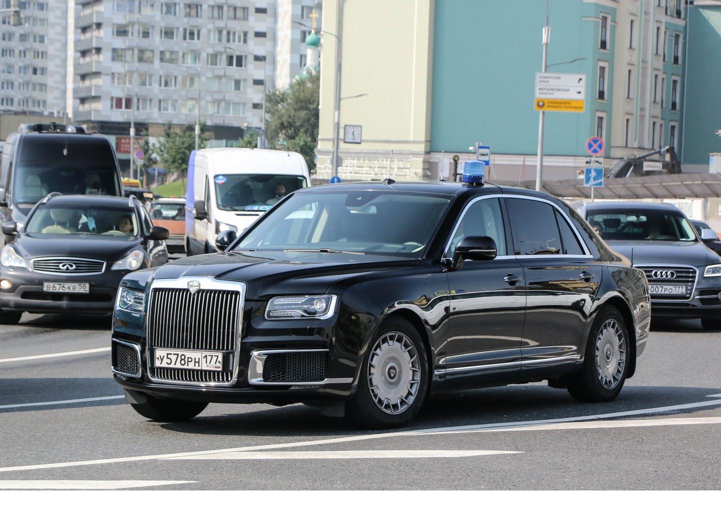 Автомобиль госномер У578РН177