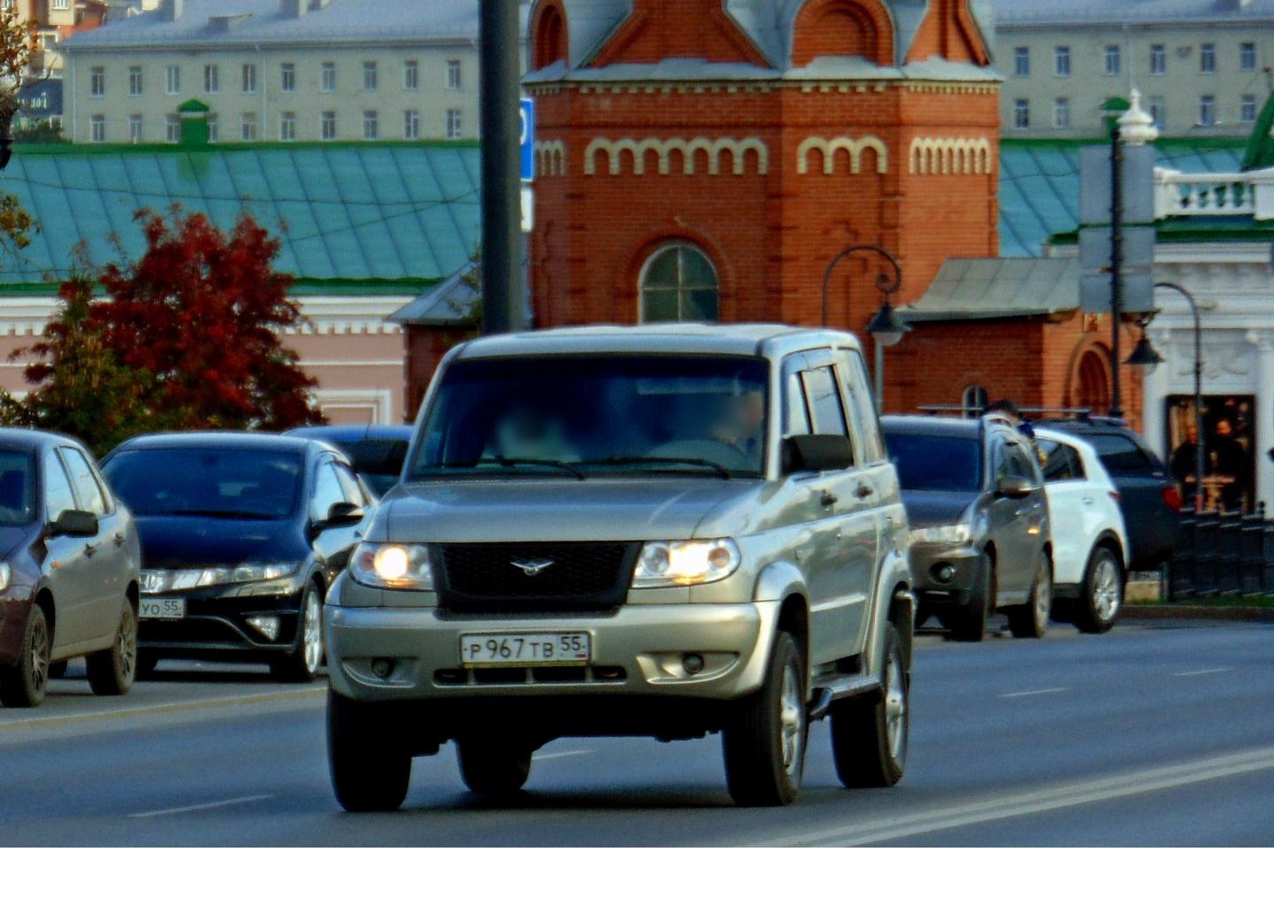 Автомобиль госномер Р967ТВ55