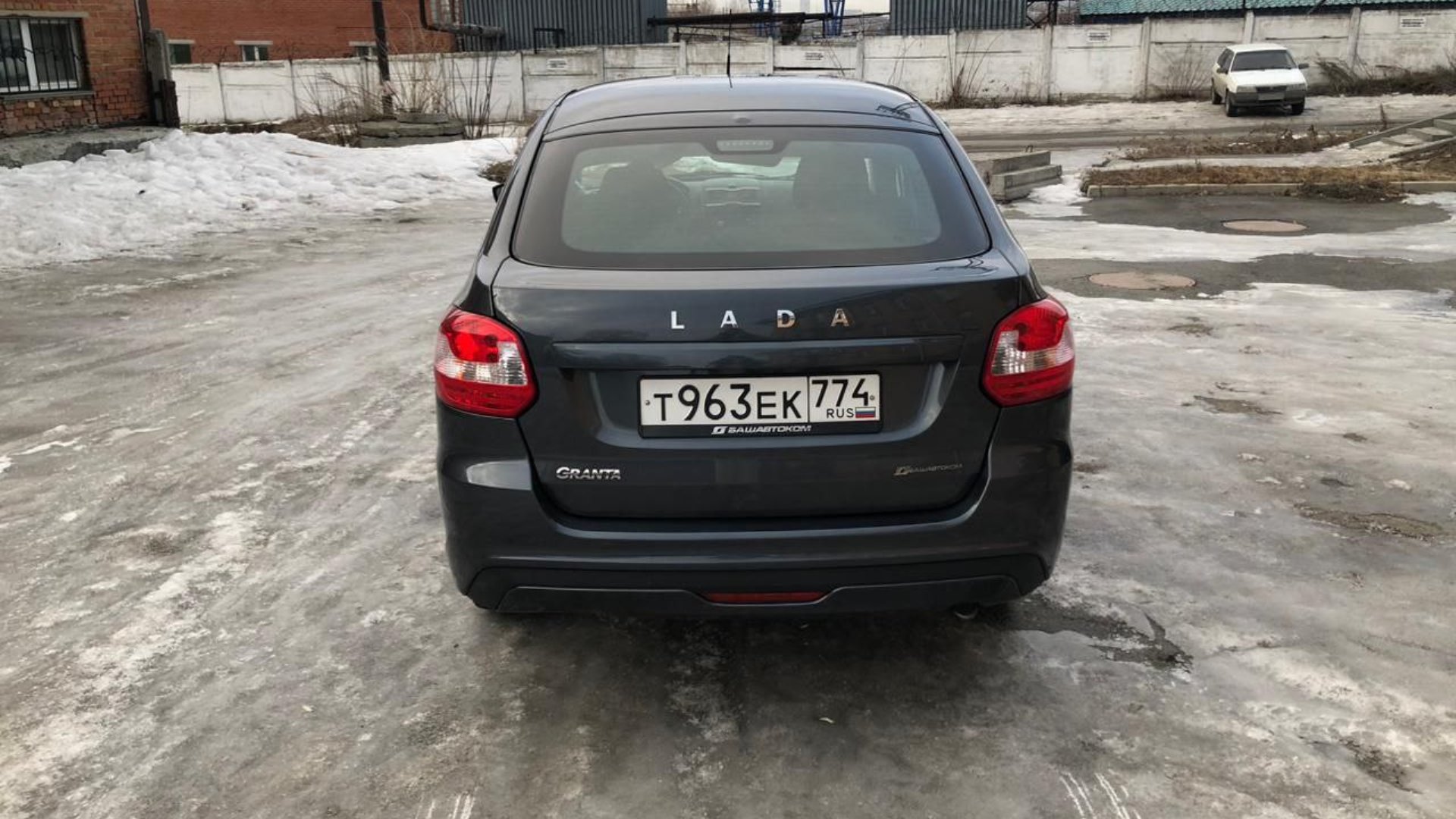 Автомобиль госномер Т963ЕК774