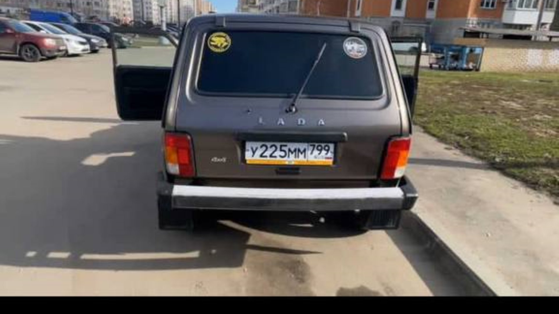 Автомобиль госномер У225ММ799