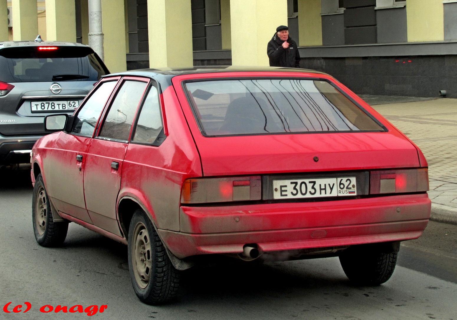 Автомобиль госномер Е303НУ62