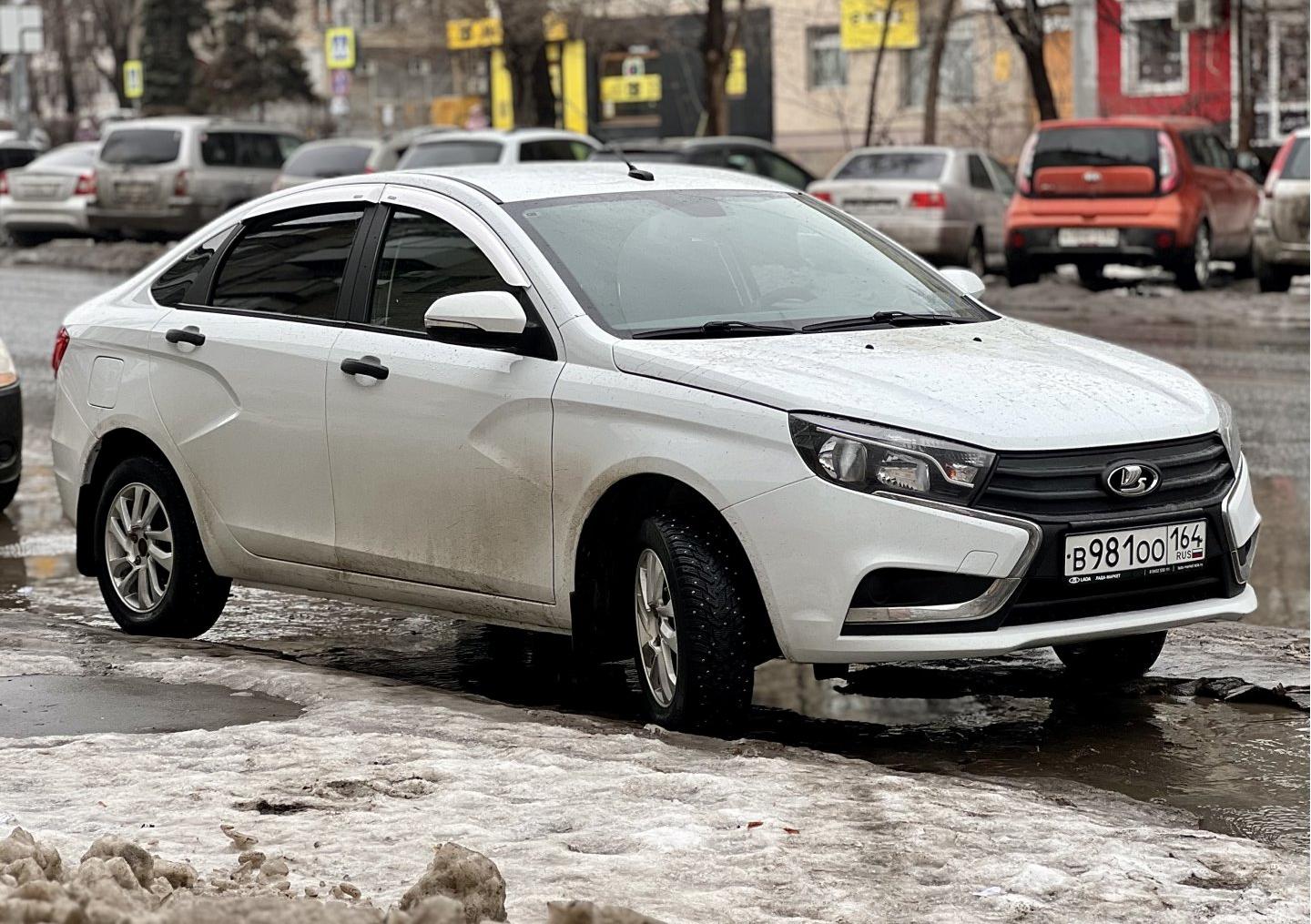 Автомобиль госномер В981ОО164