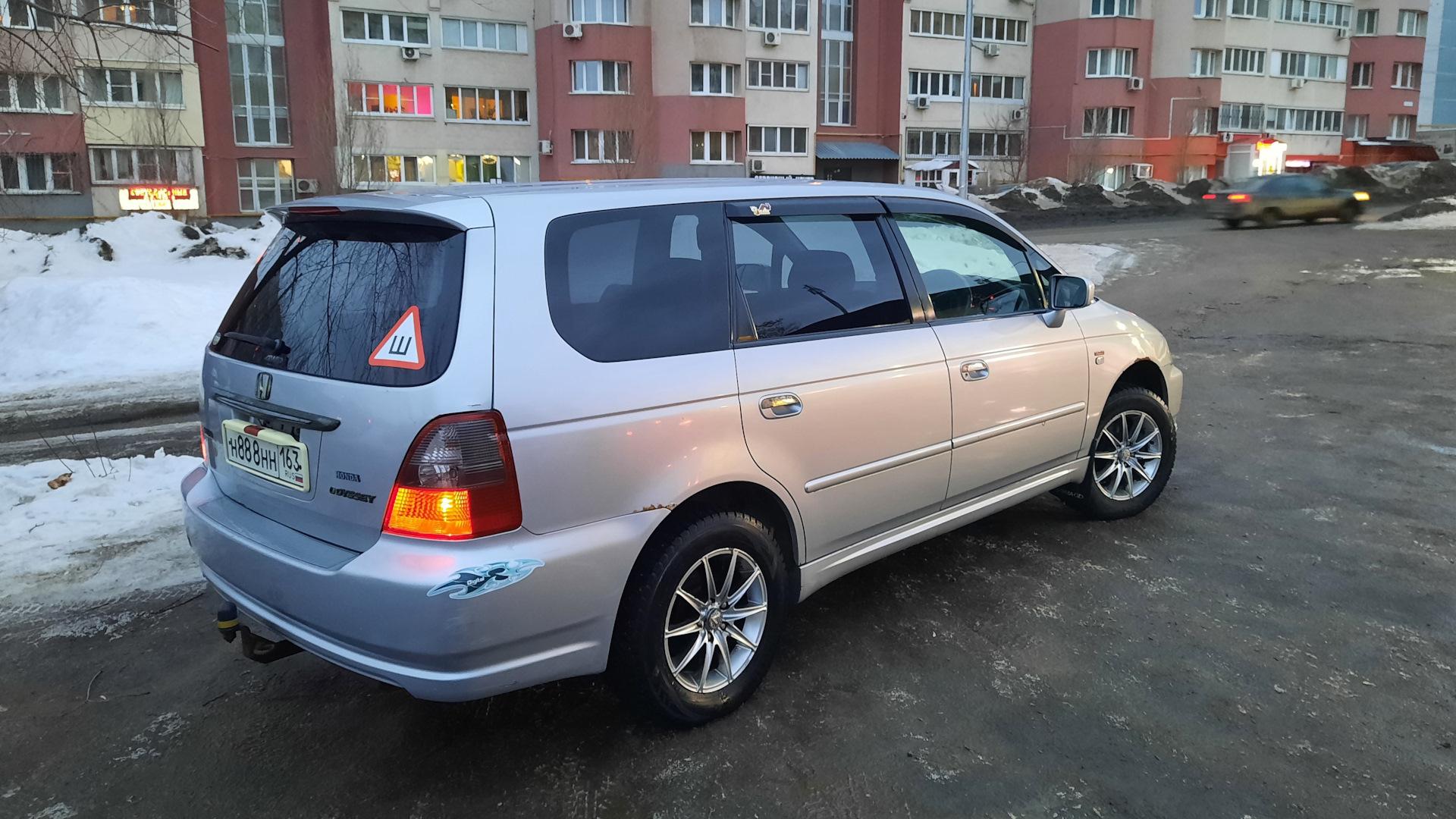 Автомобиль госномер Н888НН163