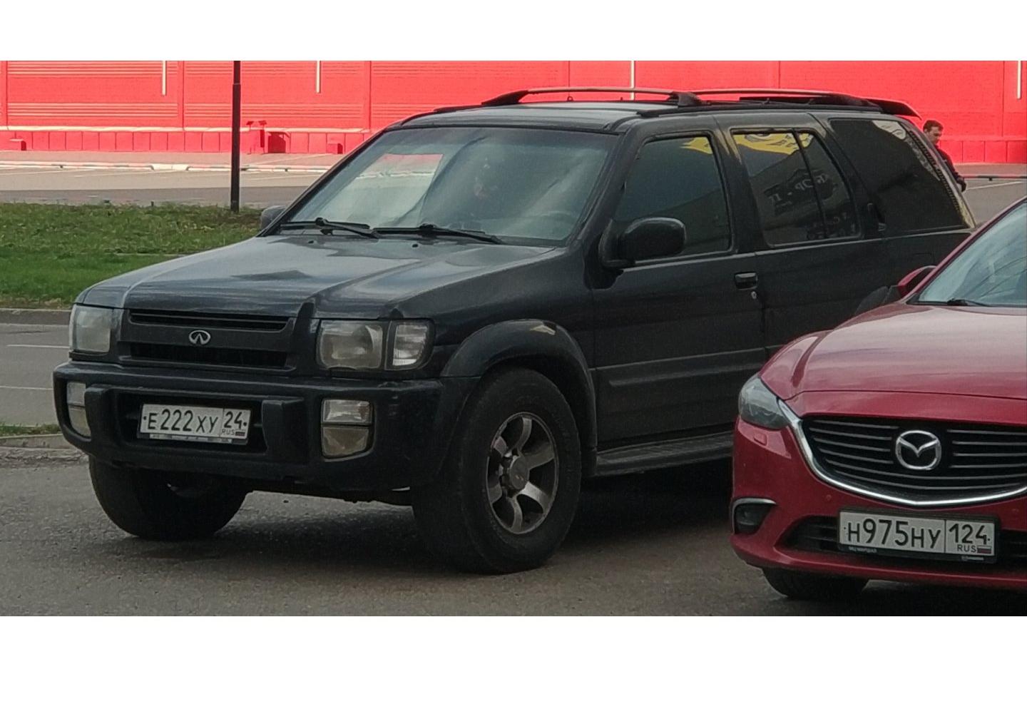 Автомобиль госномер Е222ХУ24