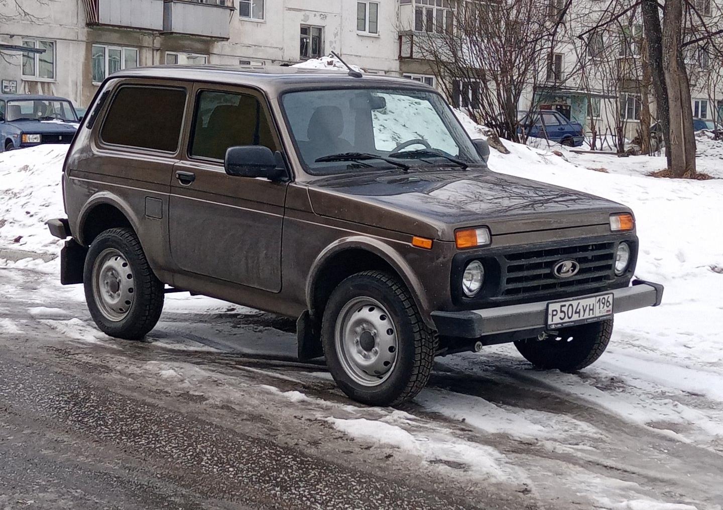 Автомобиль госномер Р504УН196