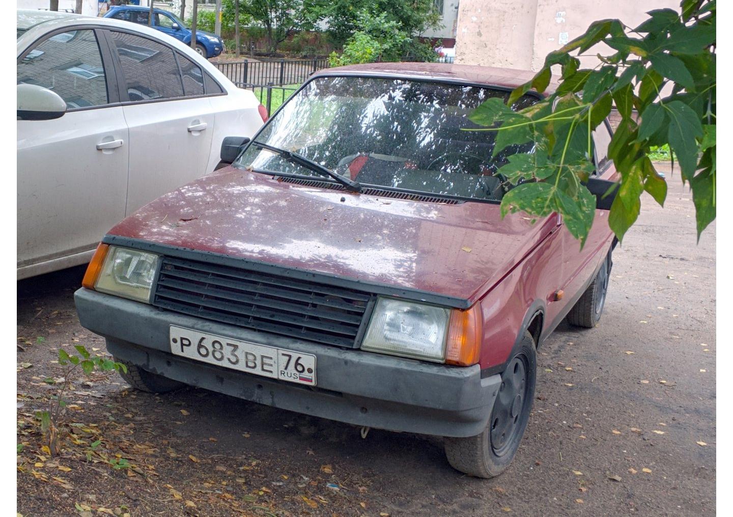 Автомобиль госномер Р683ВЕ76