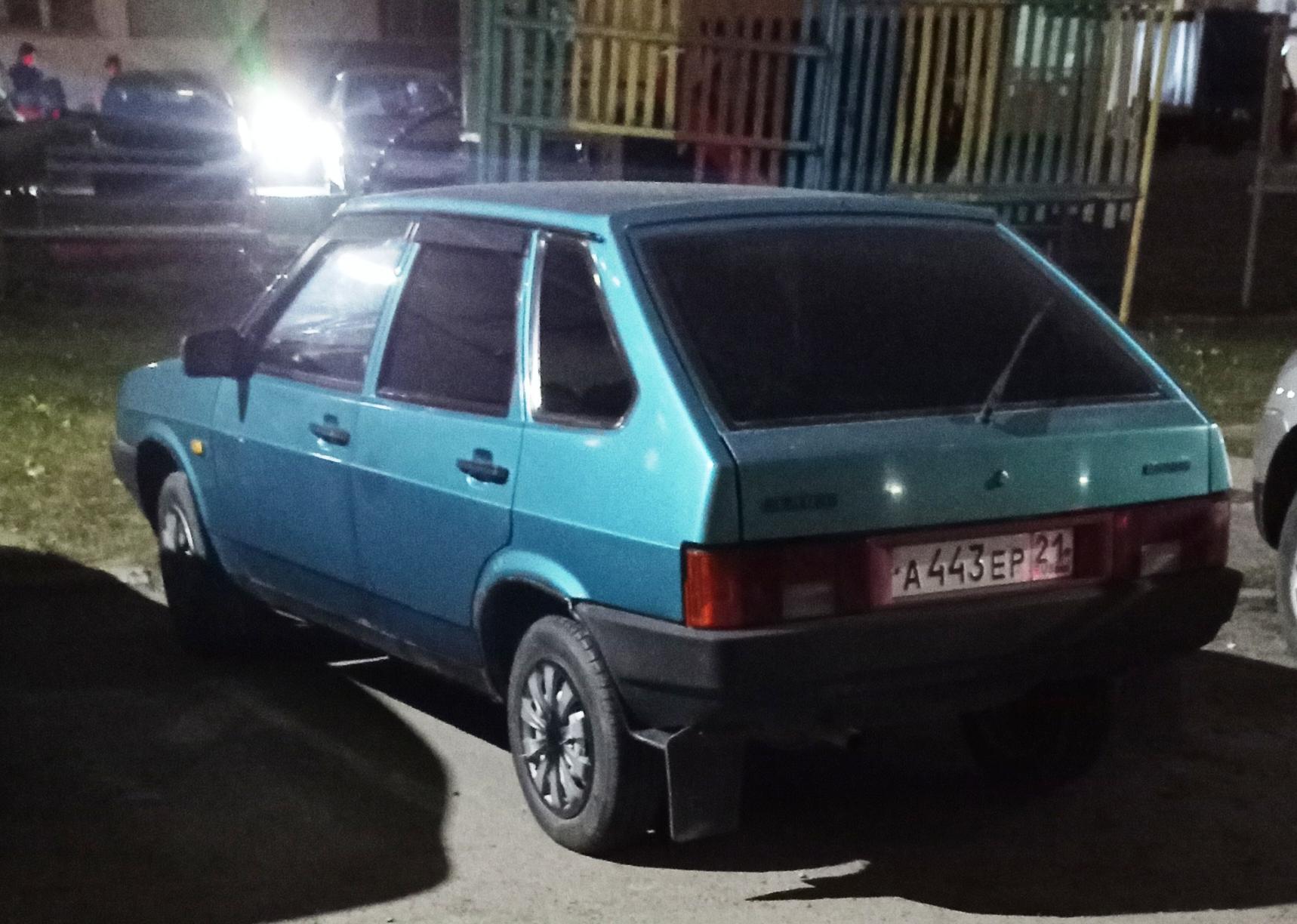 Автомобиль госномер А443ЕР21