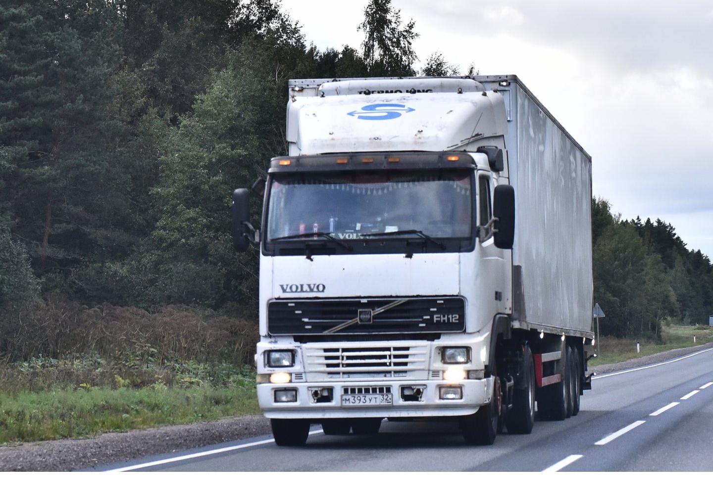 Автомобиль госномер М393УТ32