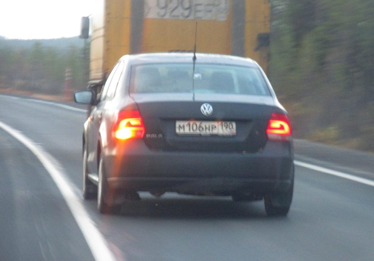 Автомобиль госномер М106НР190