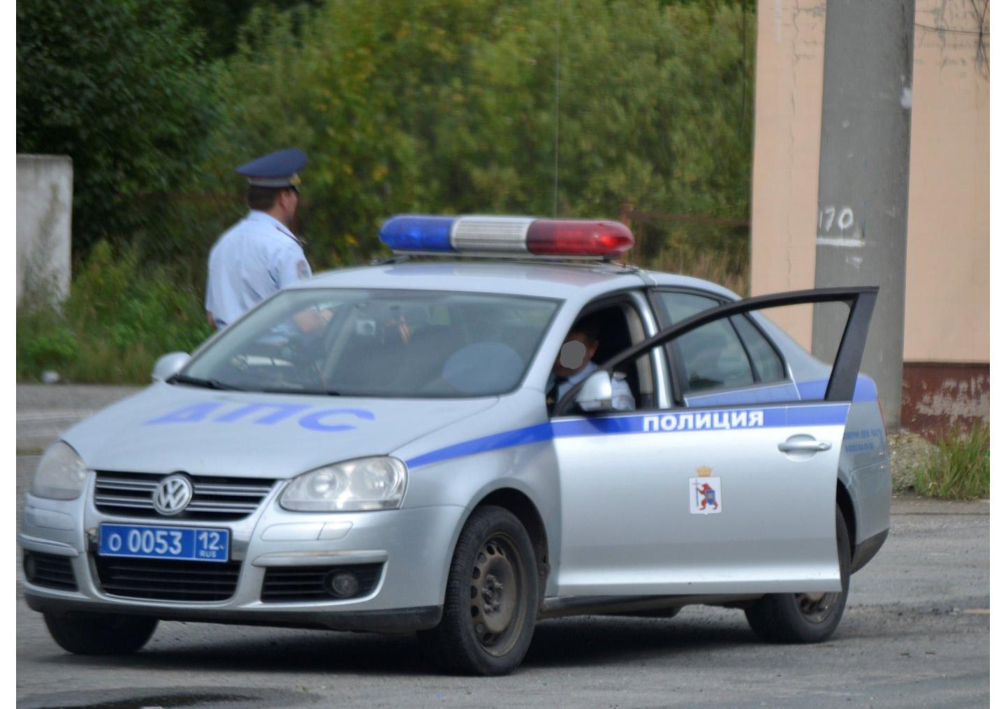Автомобиль госномер О005312