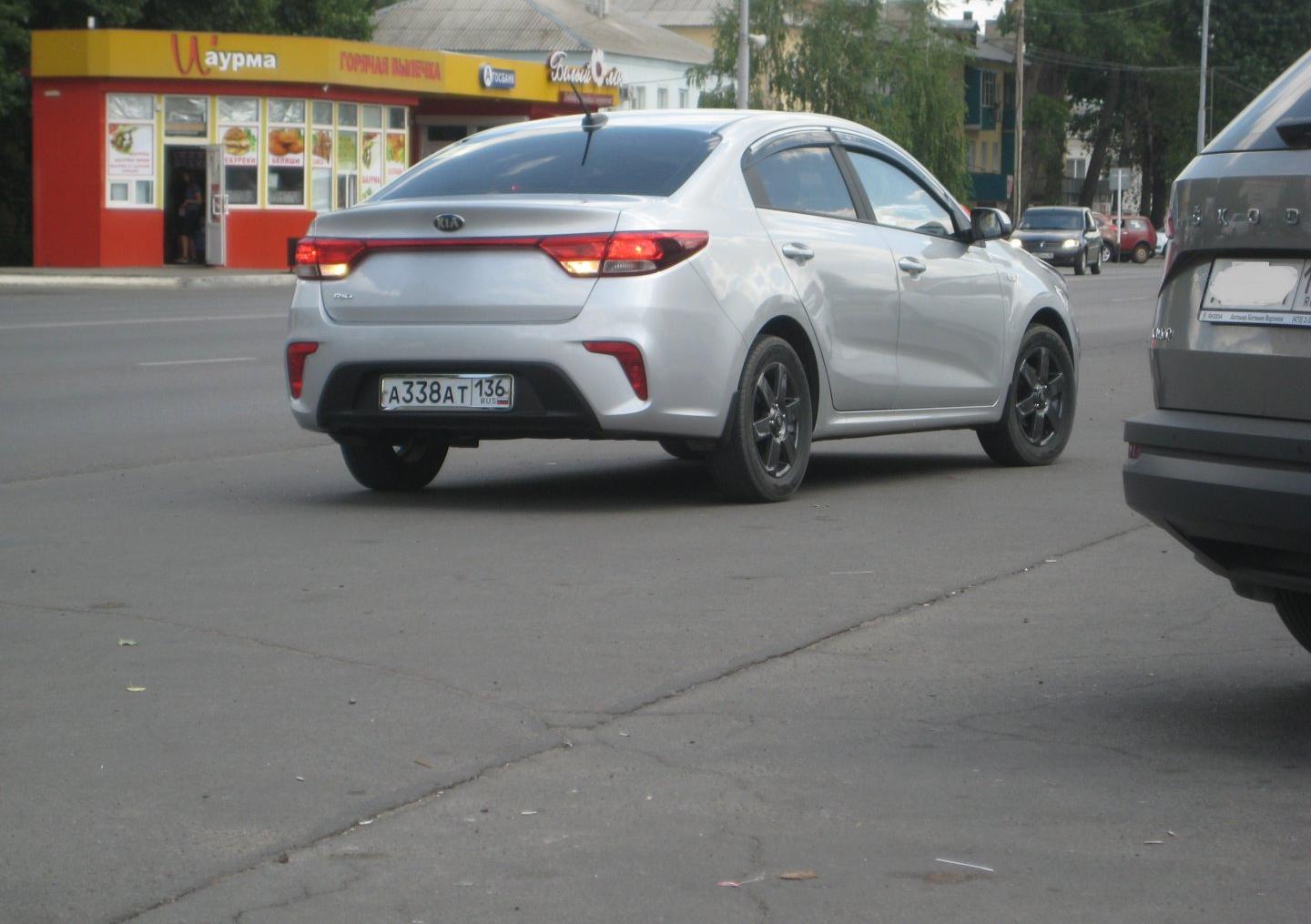 Автомобиль госномер А338АТ136