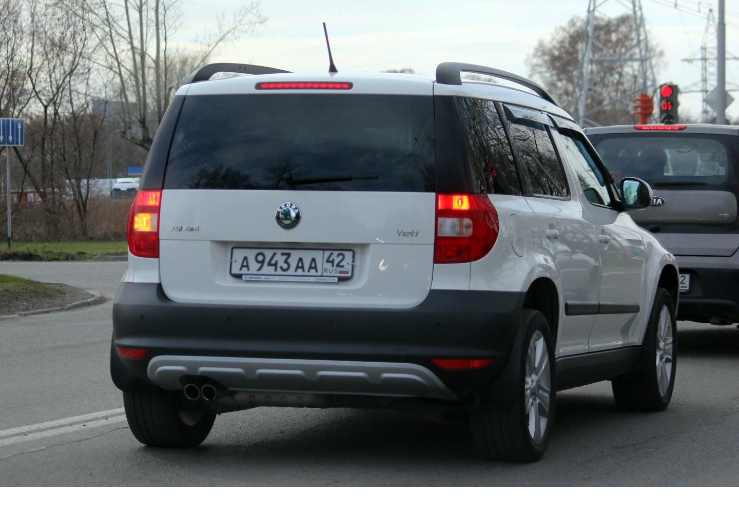 Автомобиль госномер А943АА42