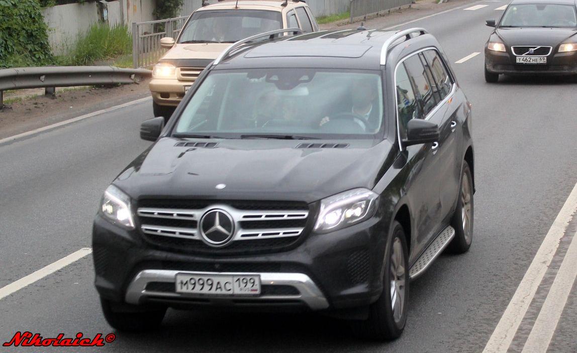 Автомобиль госномер М999АС199