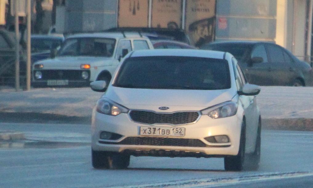 Автомобиль госномер Х371ВВ152