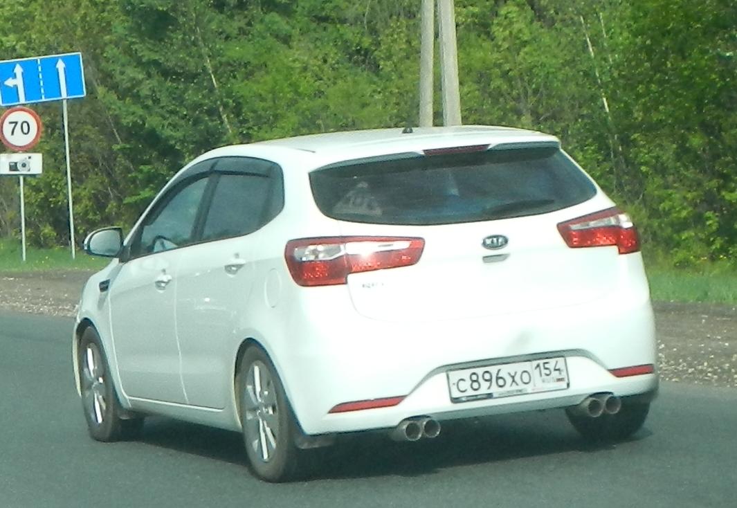 Автомобиль госномер С896ХО154