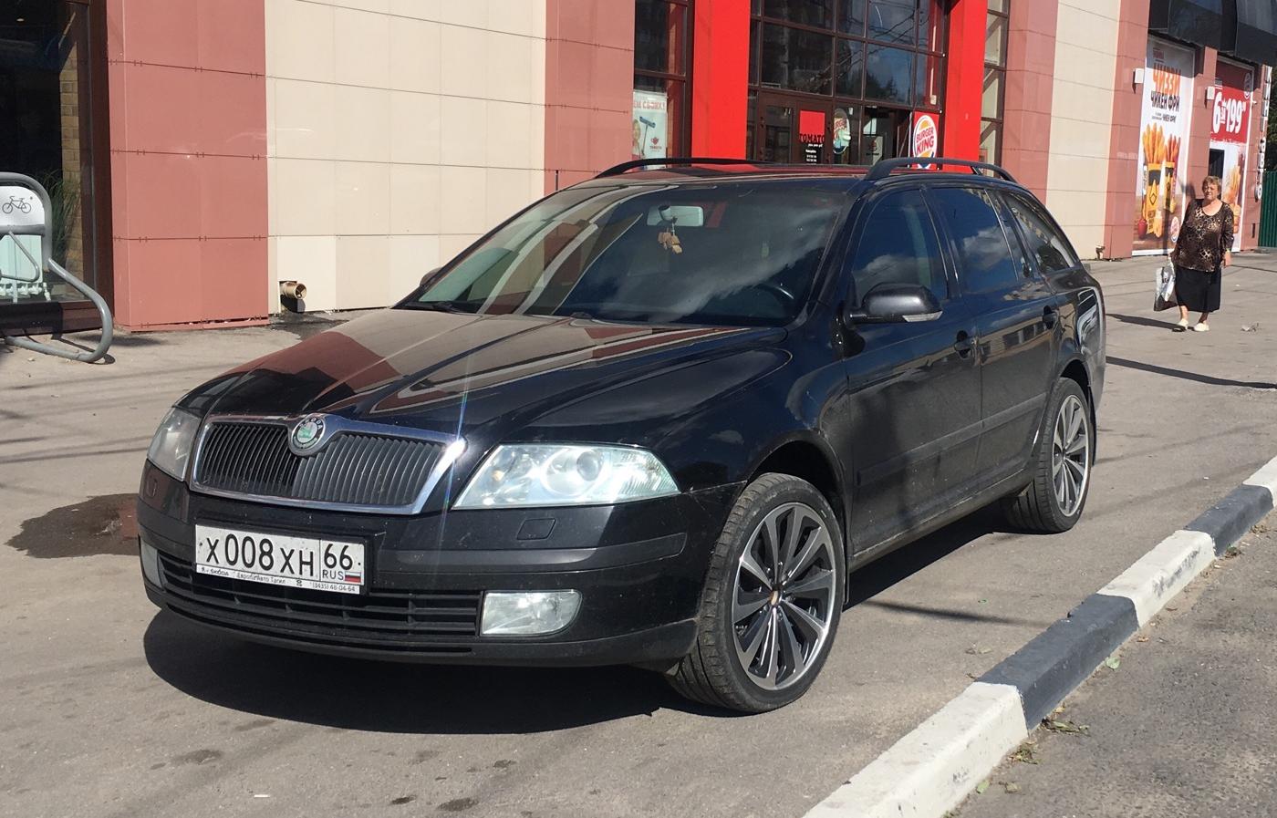 Автомобиль госномер Х008ХН66
