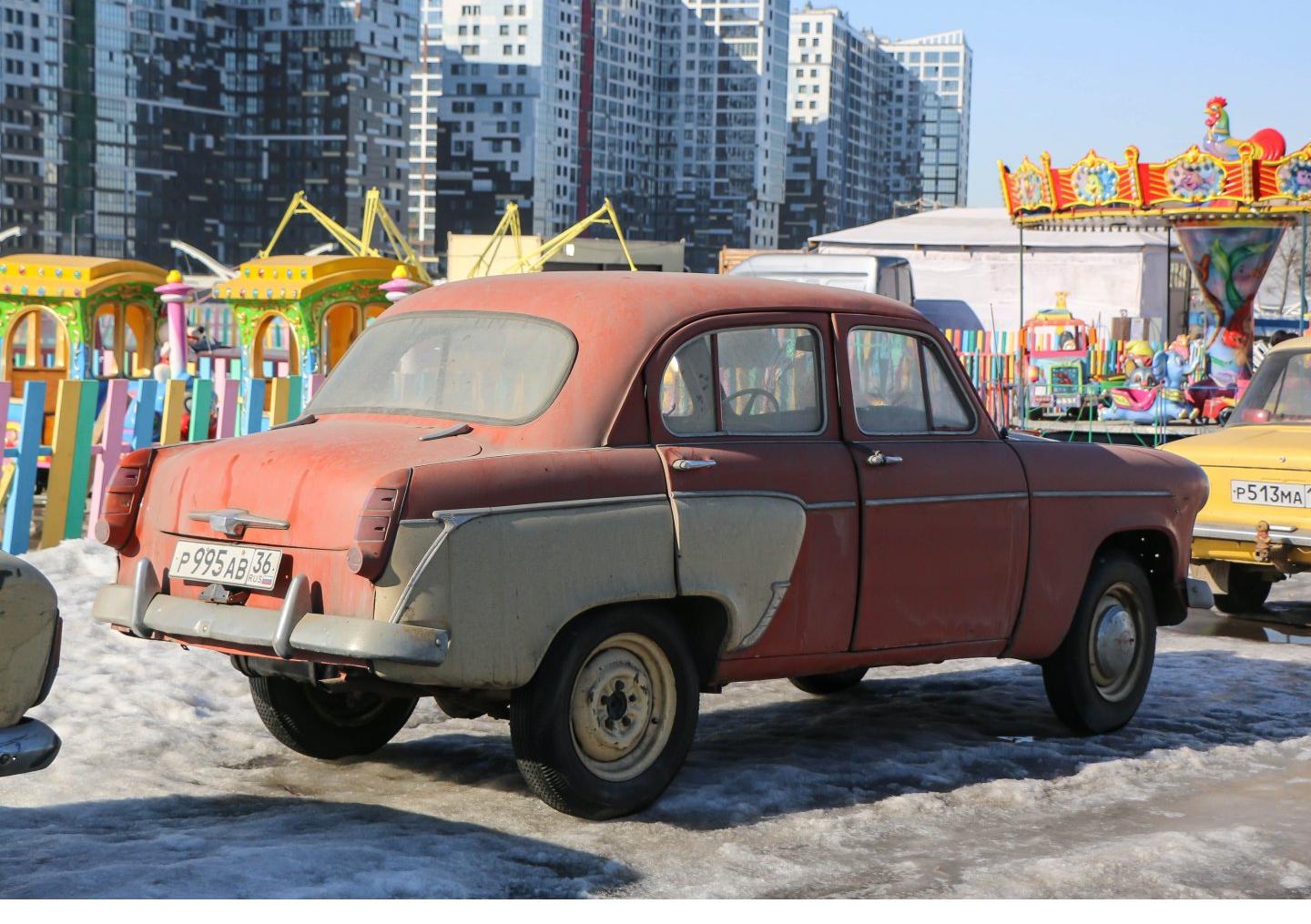 Автомобиль госномер Р995АВ36