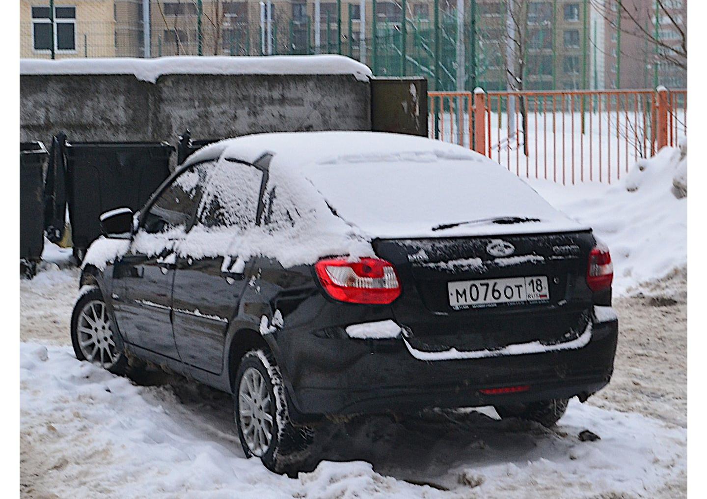 Автомобиль госномер М076ОТ18