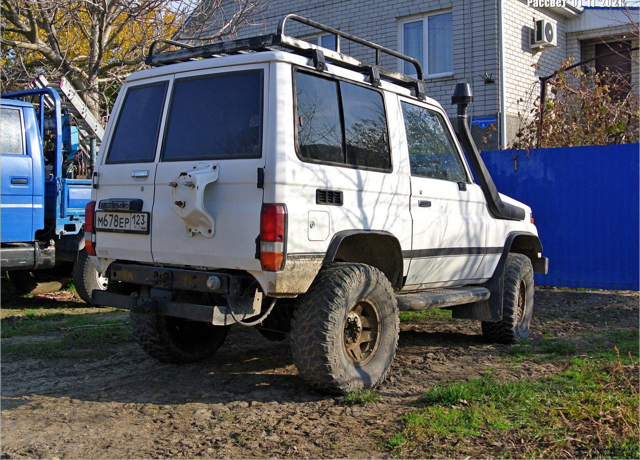 Автомобиль госномер М678ЕР123