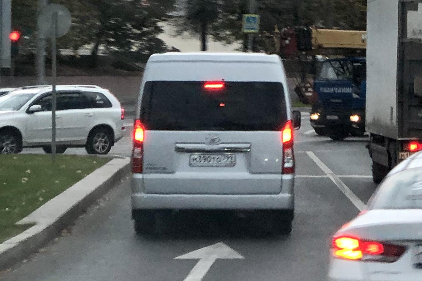 Автомобиль госномер М390ТО799