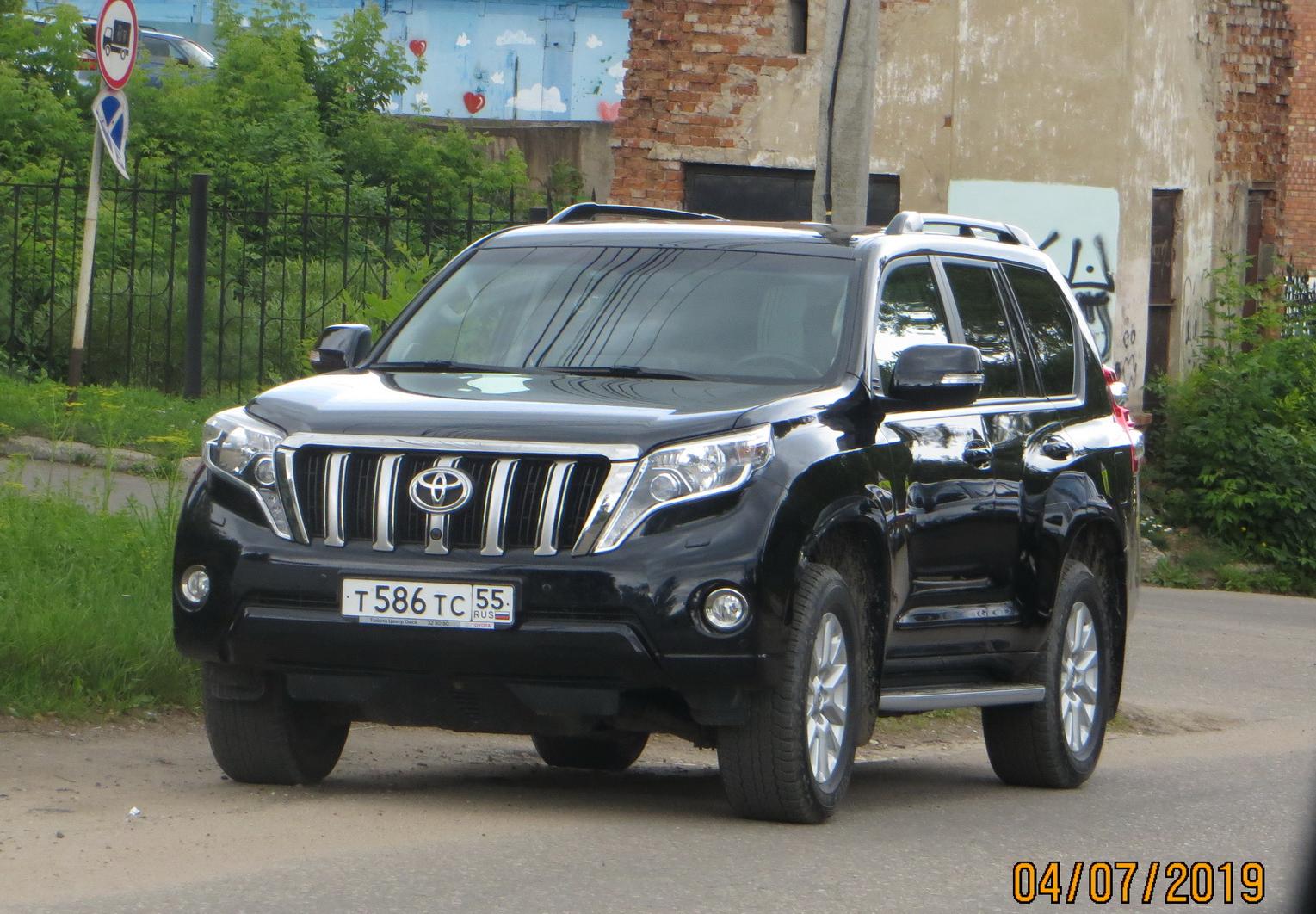 Автомобиль госномер Т586ТС55