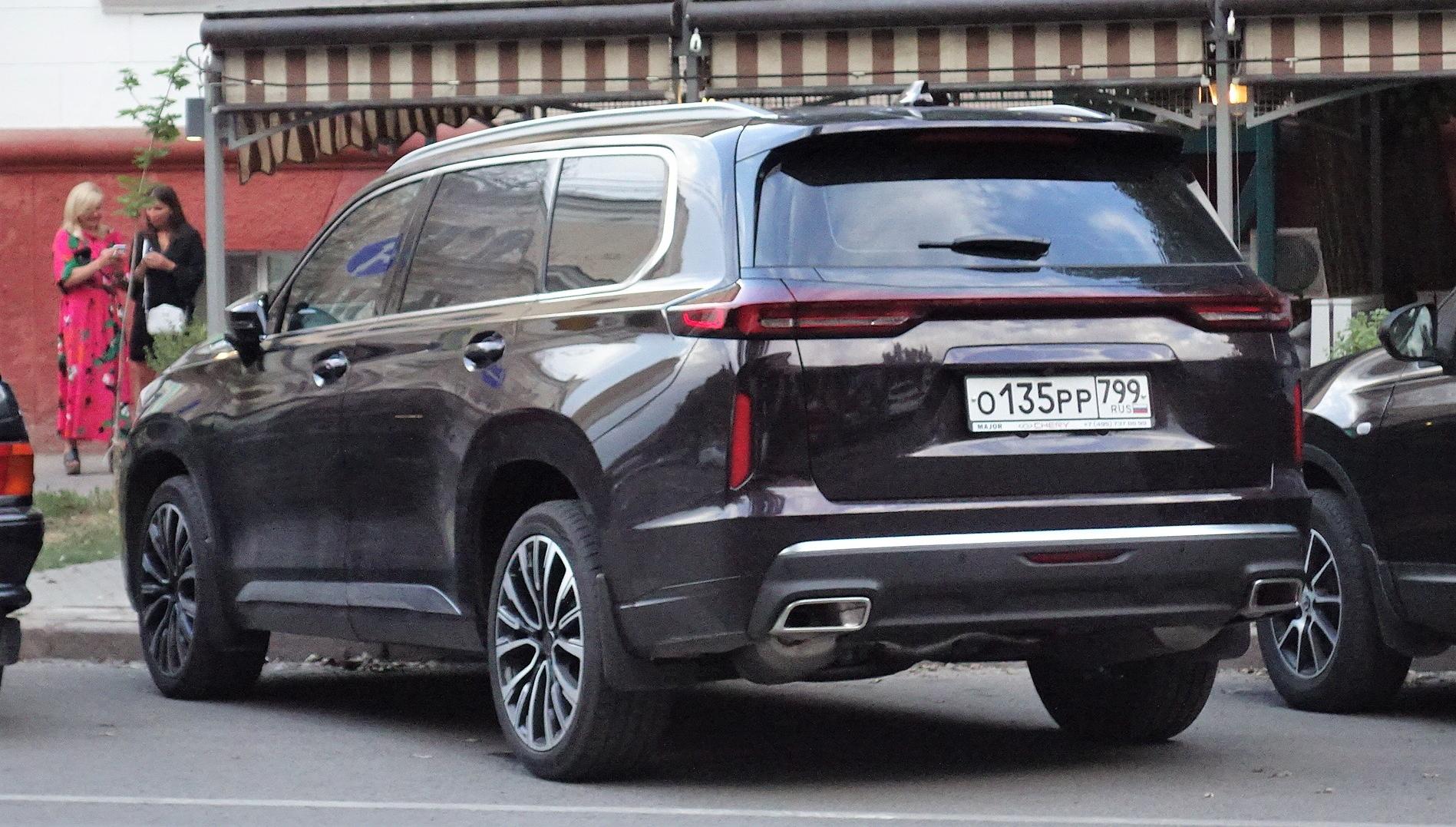 Автомобиль госномер О135РР799