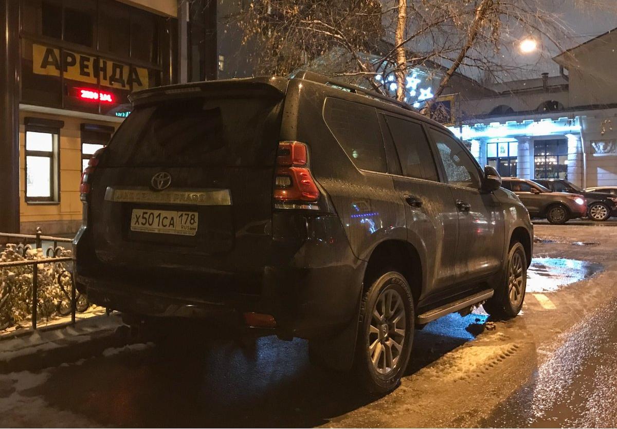 Автомобиль госномер Х501СА178