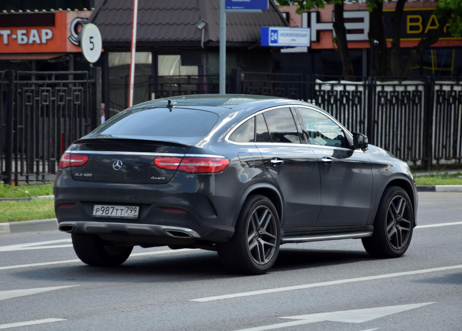 Автомобиль госномер Р987ТТ799