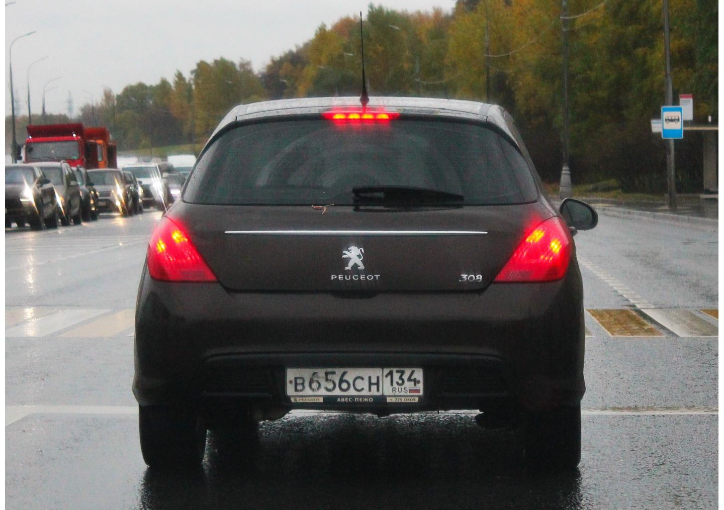 Автомобиль госномер В656СН134