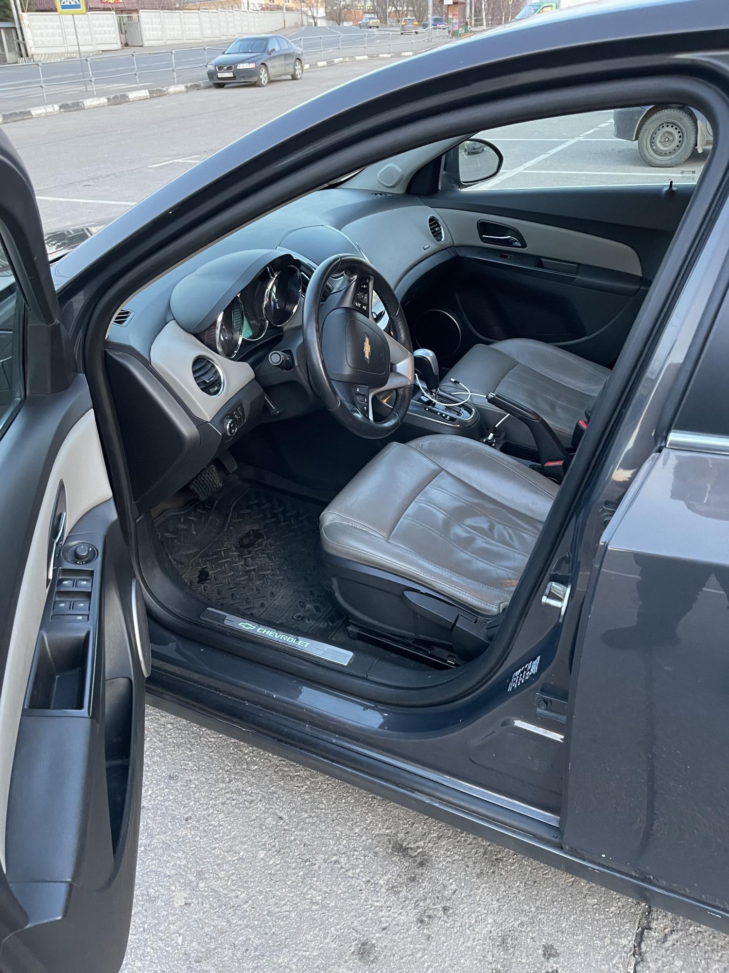 Автомобиль госномер В843АС977