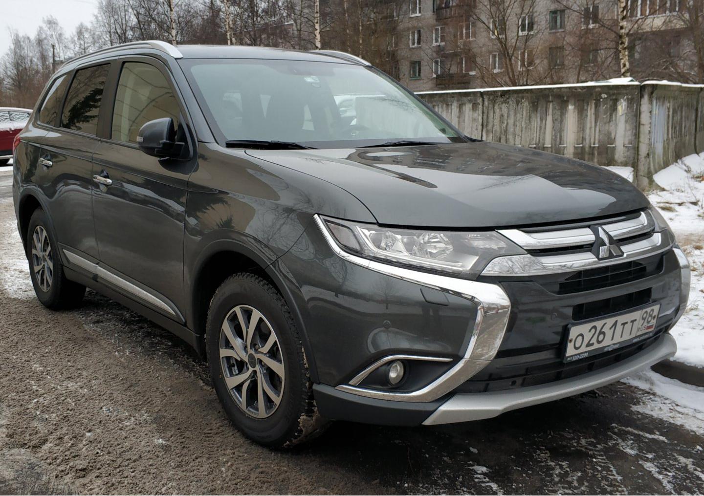 Автомобиль госномер О261ТТ98