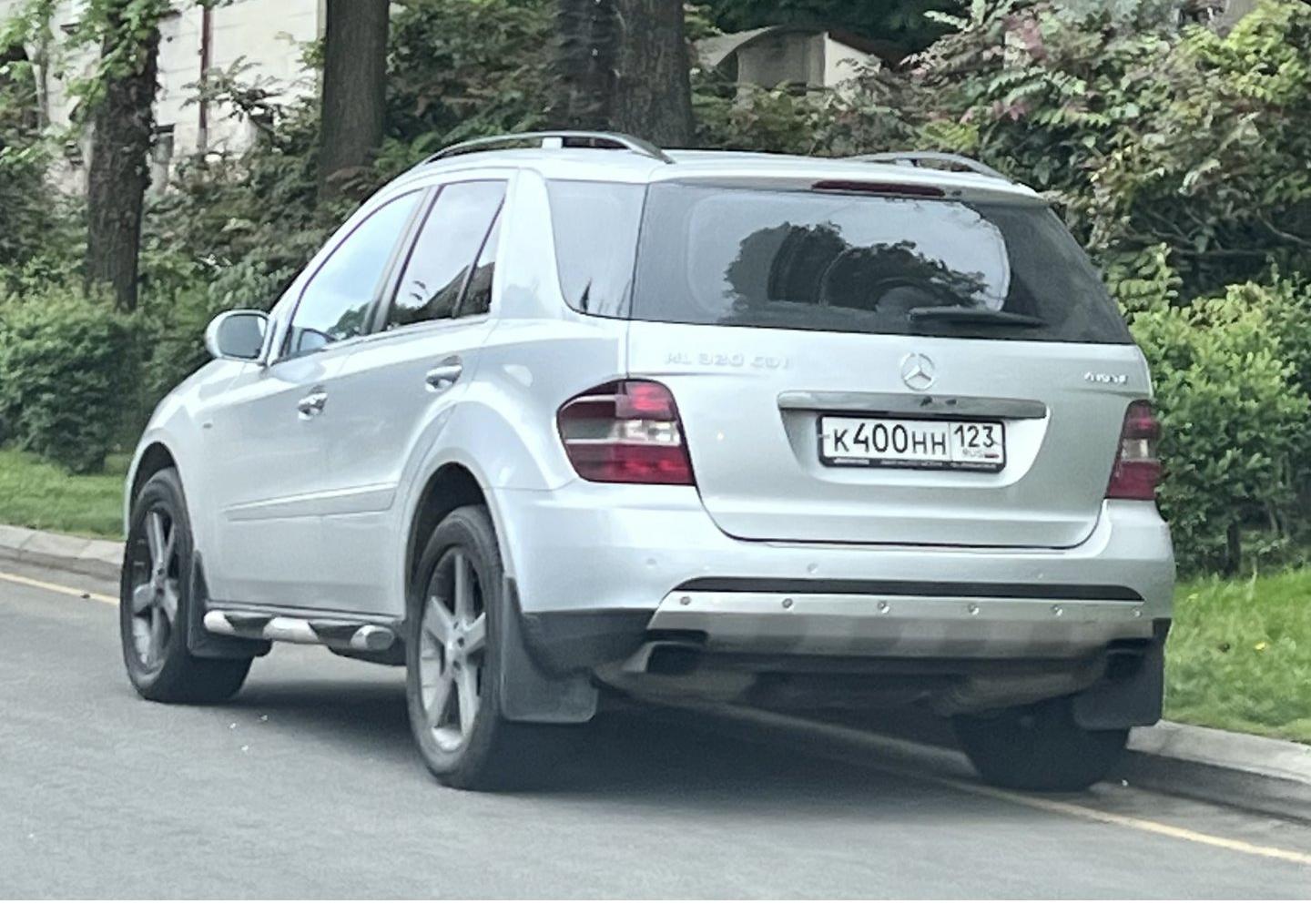 Автомобиль госномер К400НН123