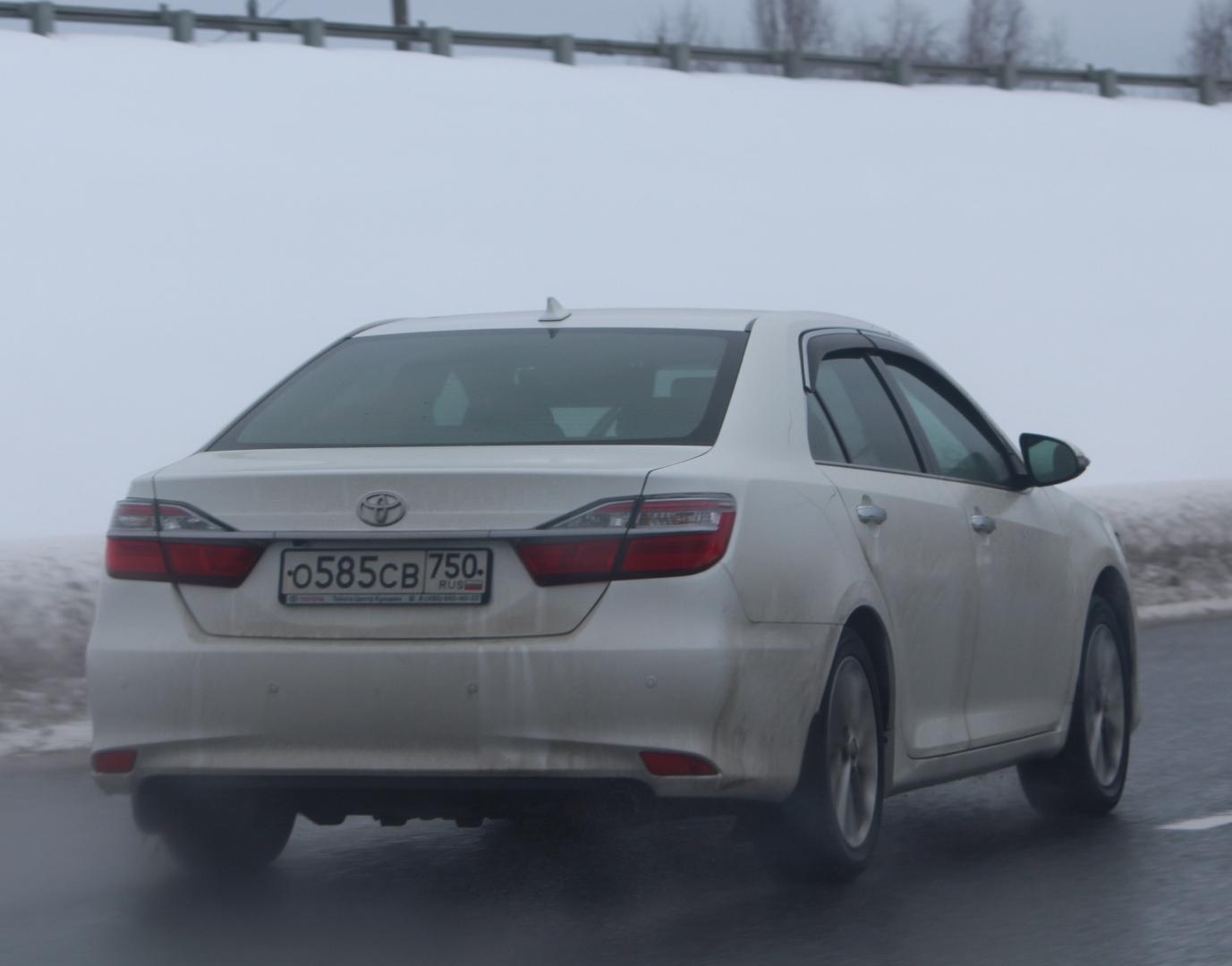 Автомобиль госномер О585СВ750
