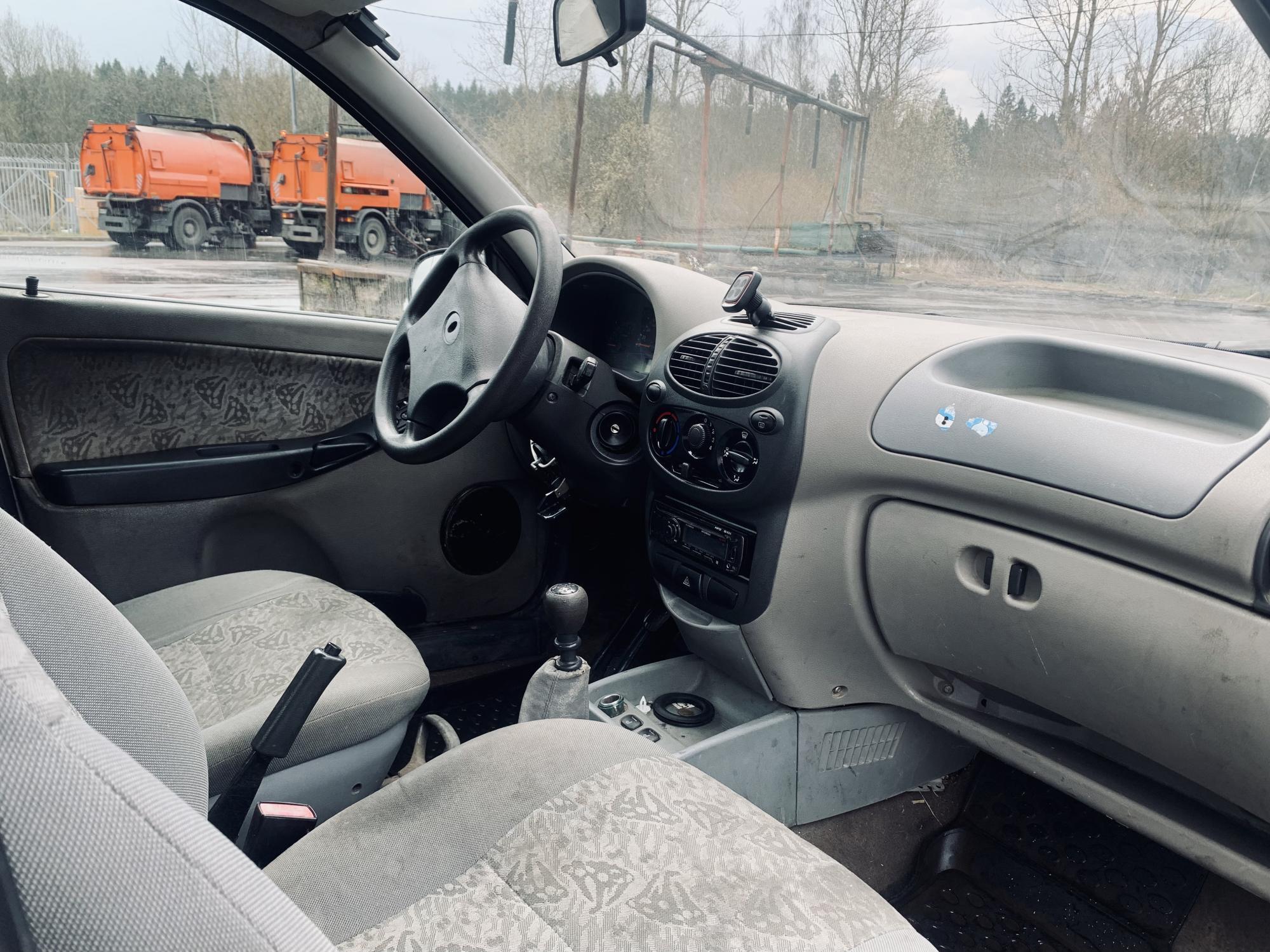 Автомобиль госномер У912АМ199