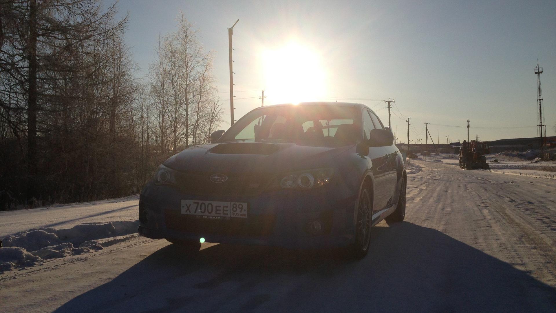 Автомобиль госномер Х700ЕЕ89