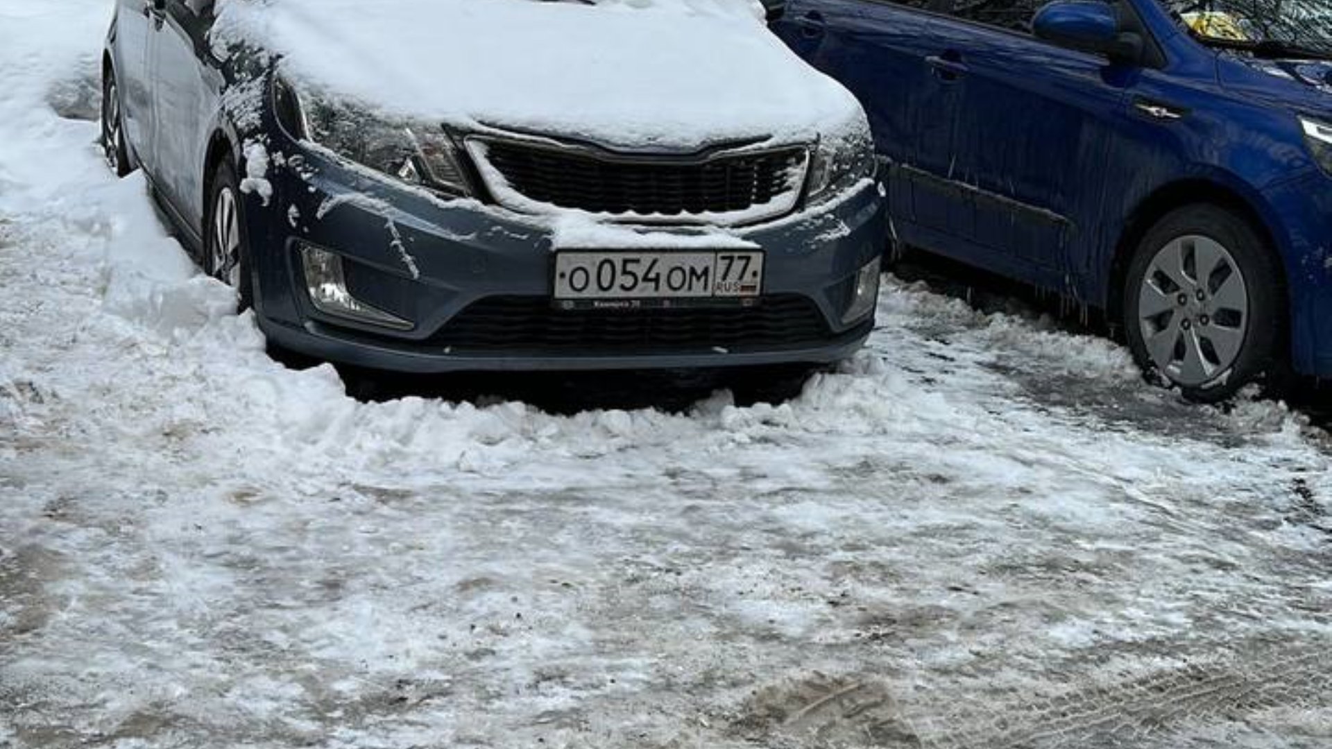 Автомобиль госномер О054ОМ77