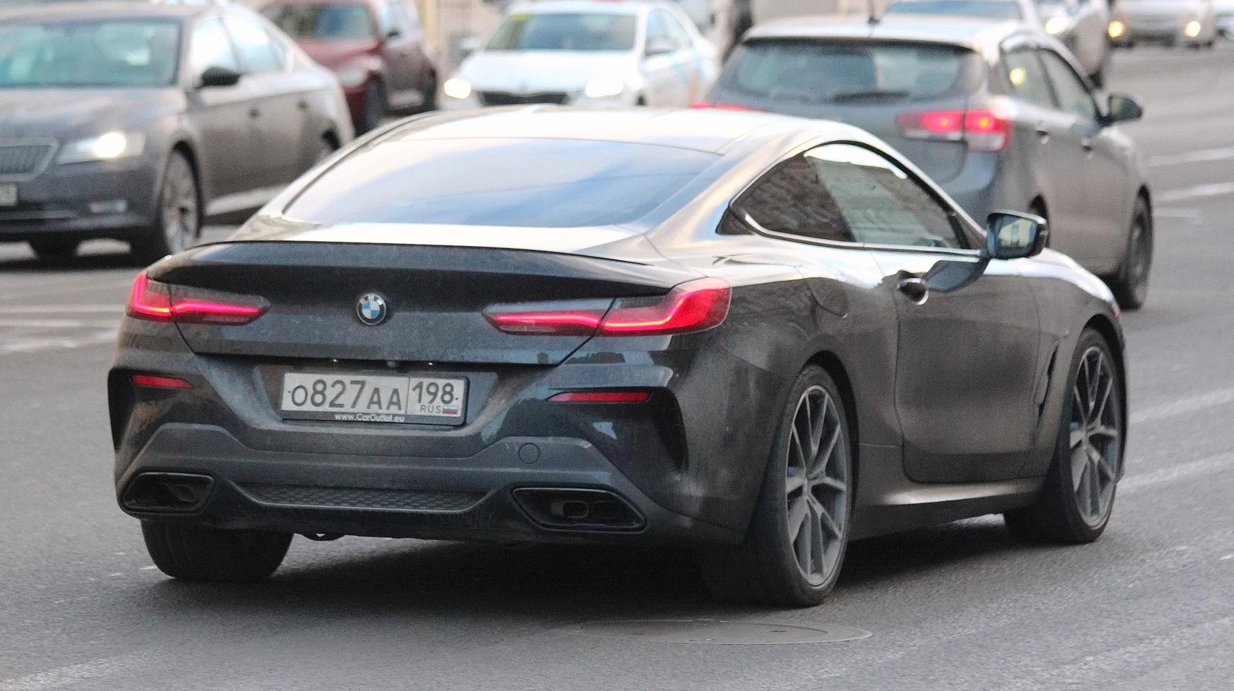 Автомобиль госномер О827АА198