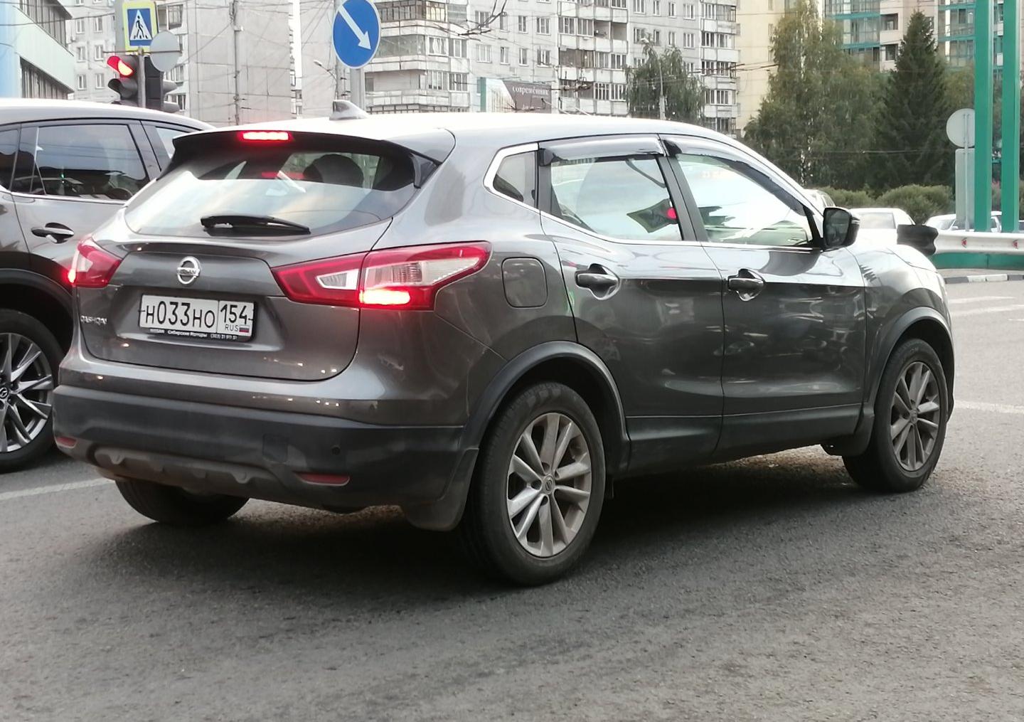 Автомобиль госномер Н033НО154