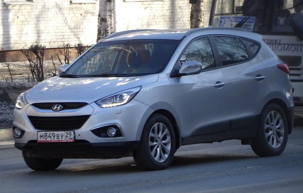 Автомобиль госномер М849ВУ29