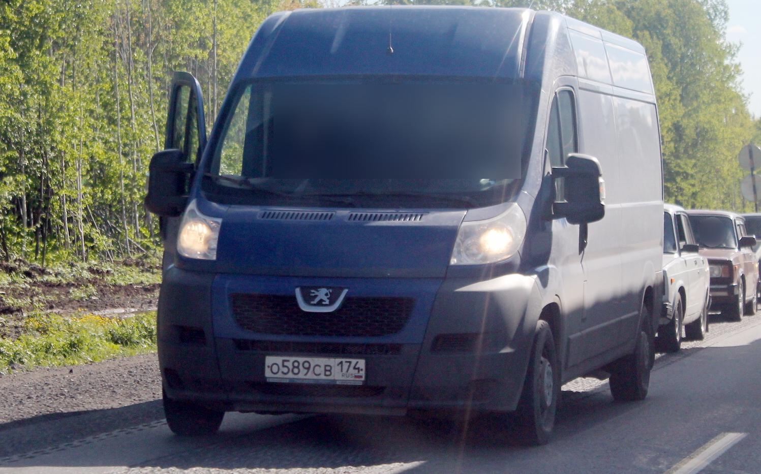Автомобиль госномер О589СВ174