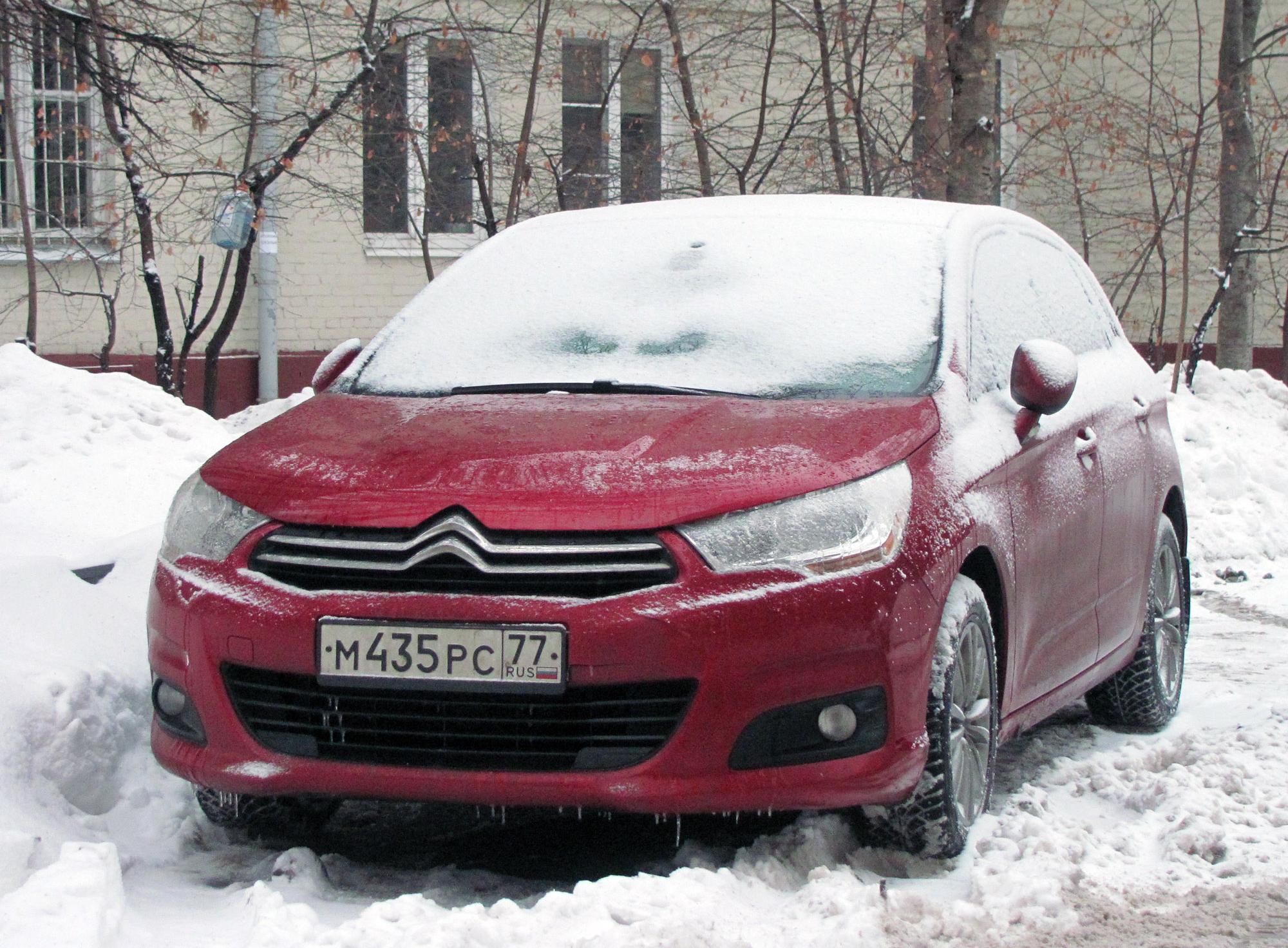 Автомобиль госномер М435РС77