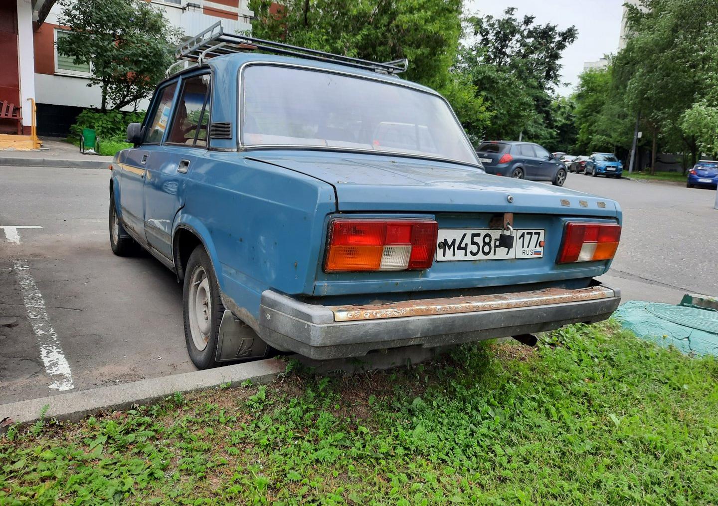 Автомобиль госномер М458РУ177