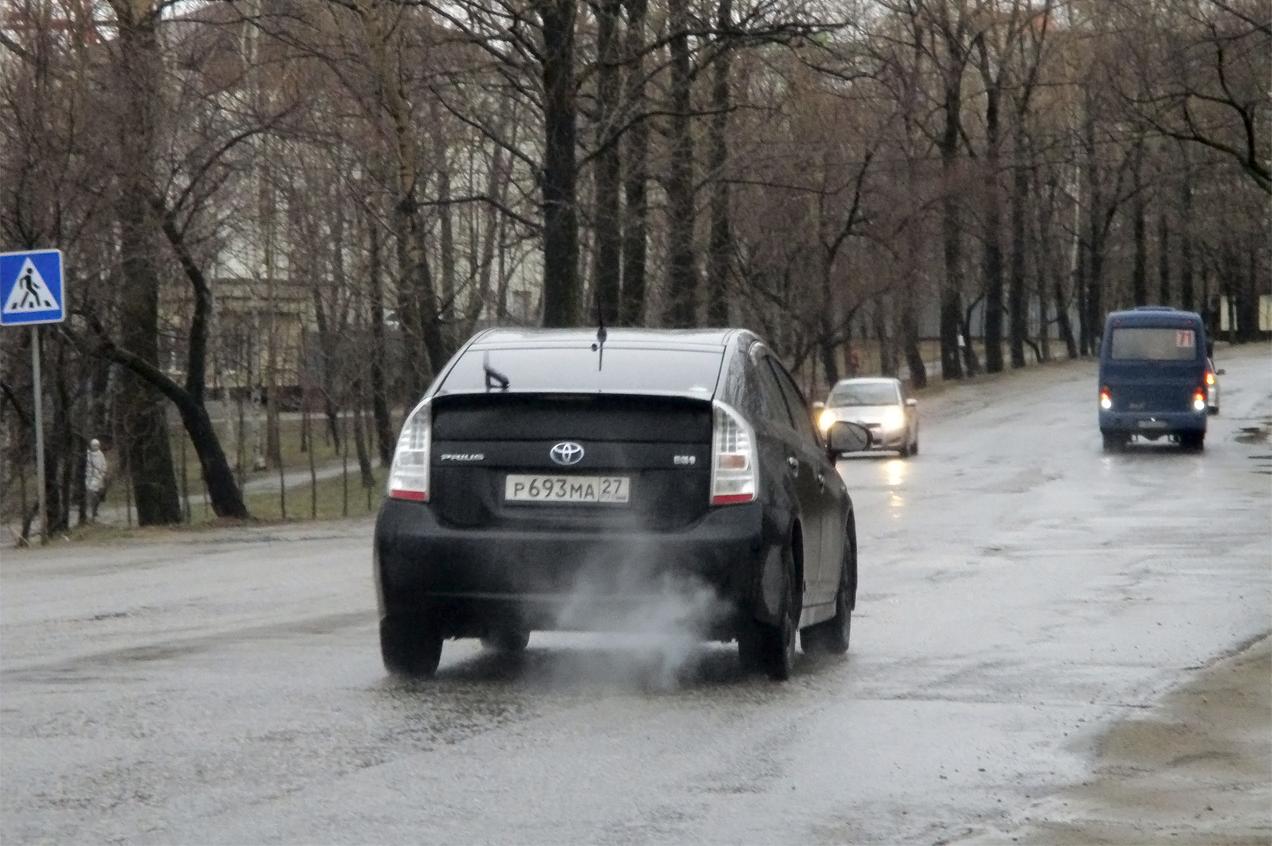 Автомобиль госномер Р693МА27