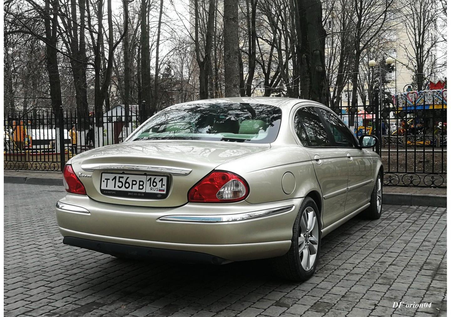 Автомобиль госномер Т156РВ161