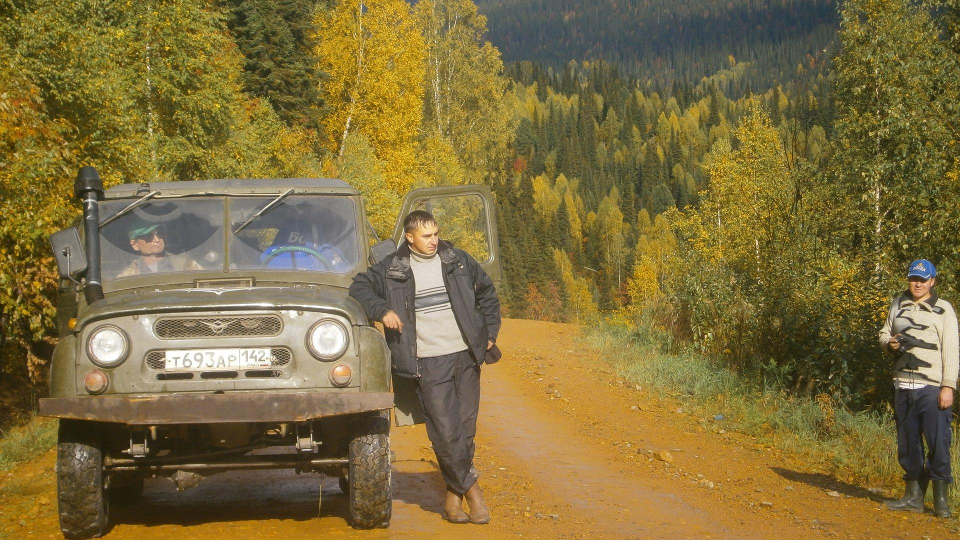 Автомобиль госномер Т693АР142