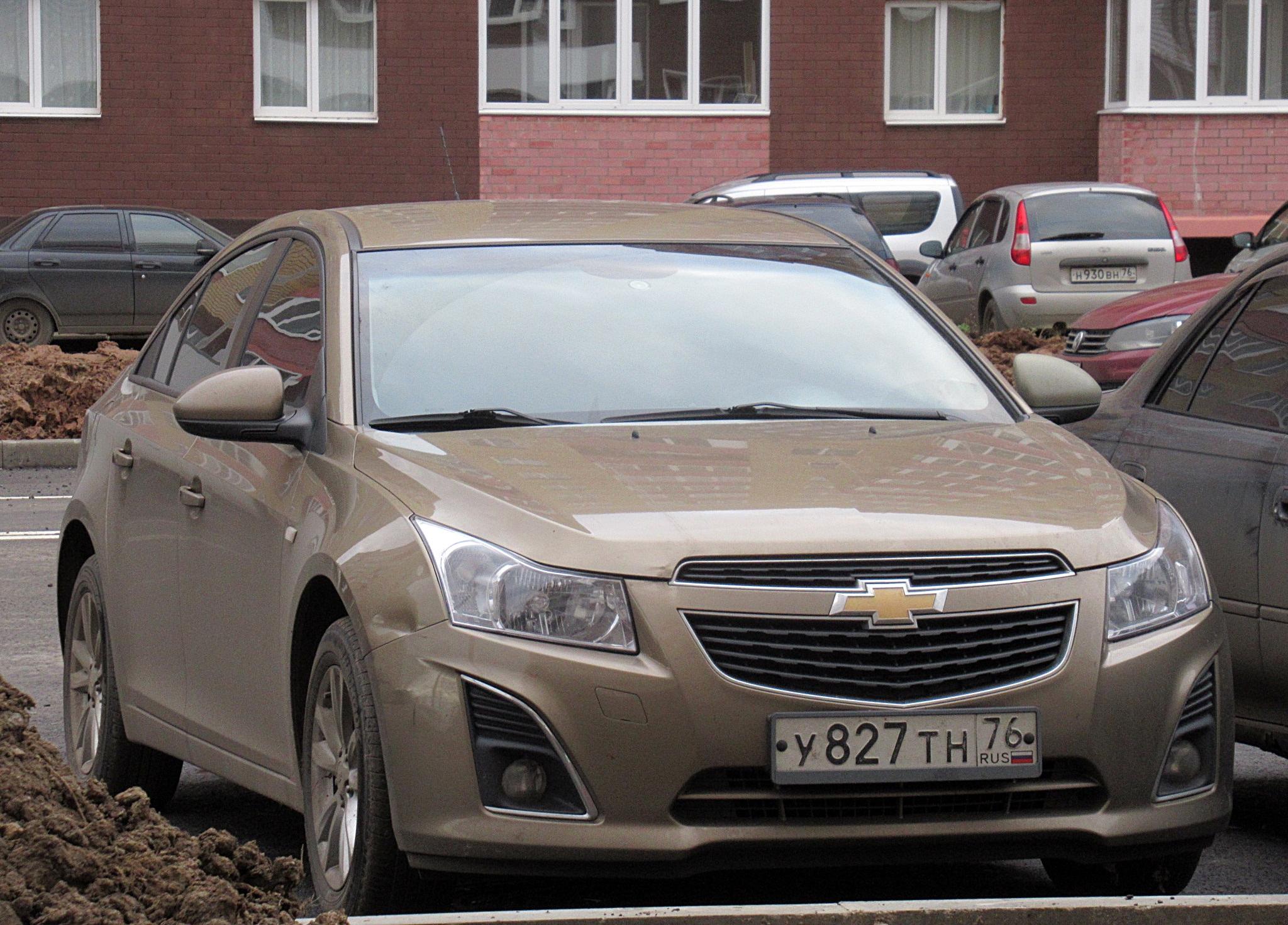 Автомобиль госномер У827ТН76