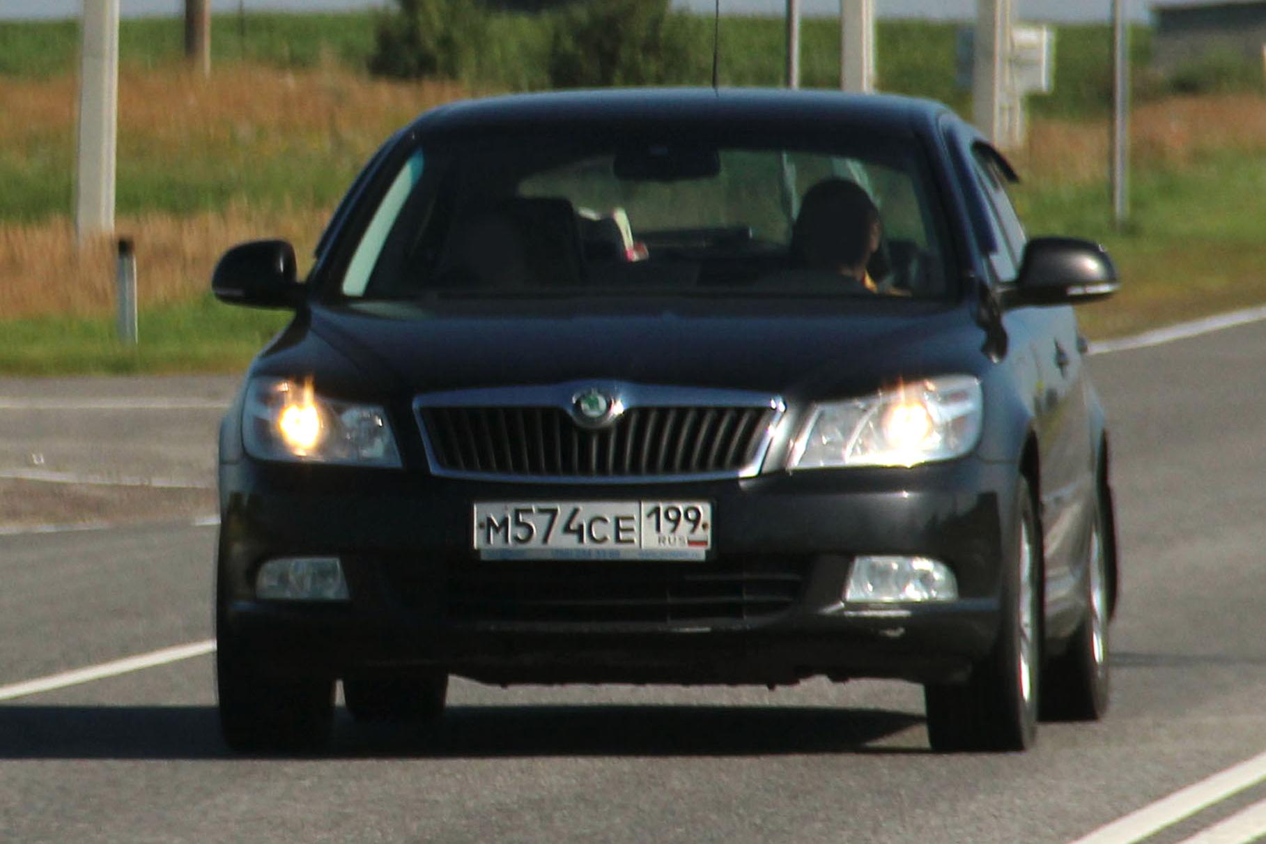 Автомобиль госномер М574СЕ199