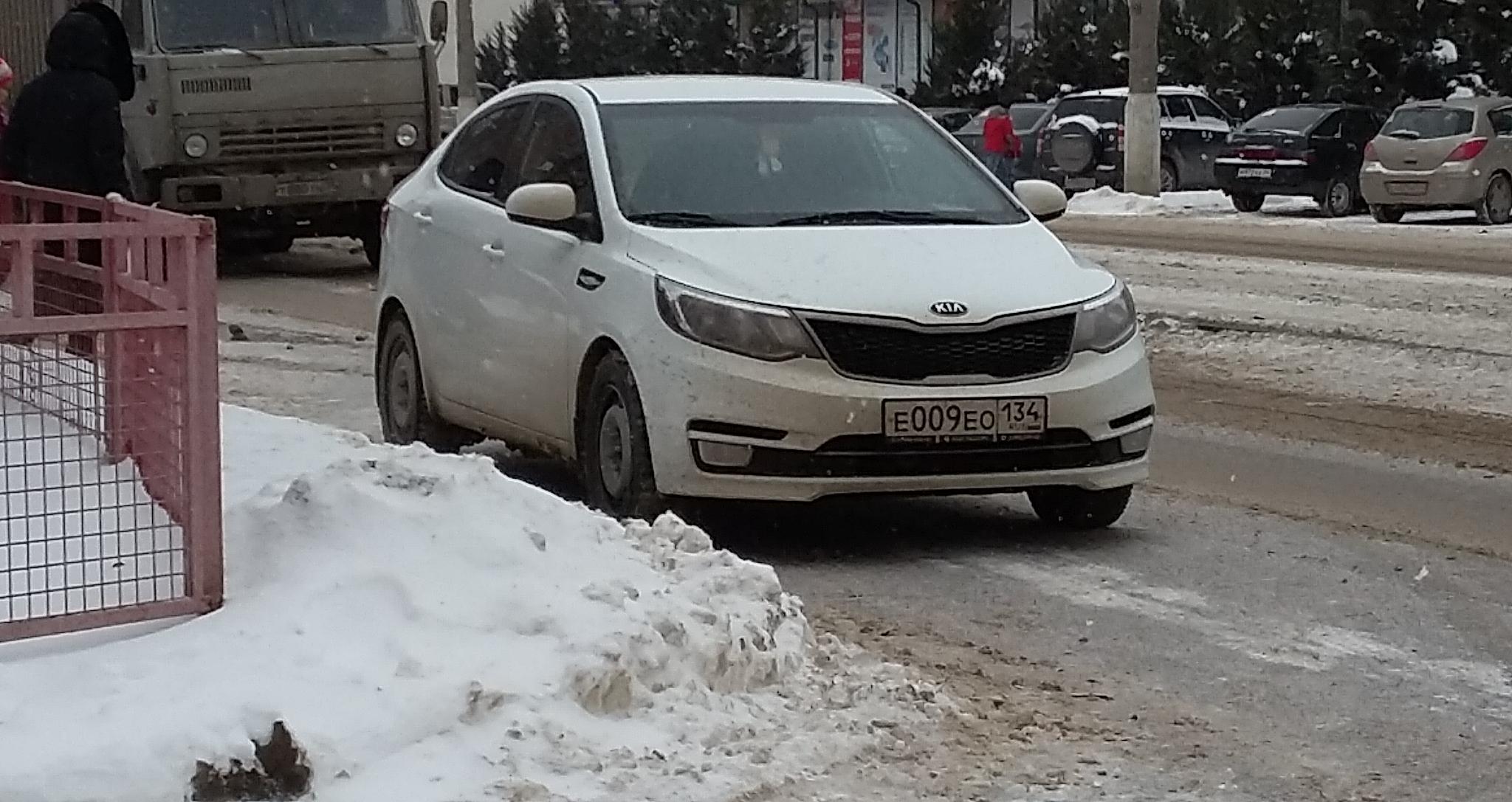 Автомобиль госномер Е009ЕО134