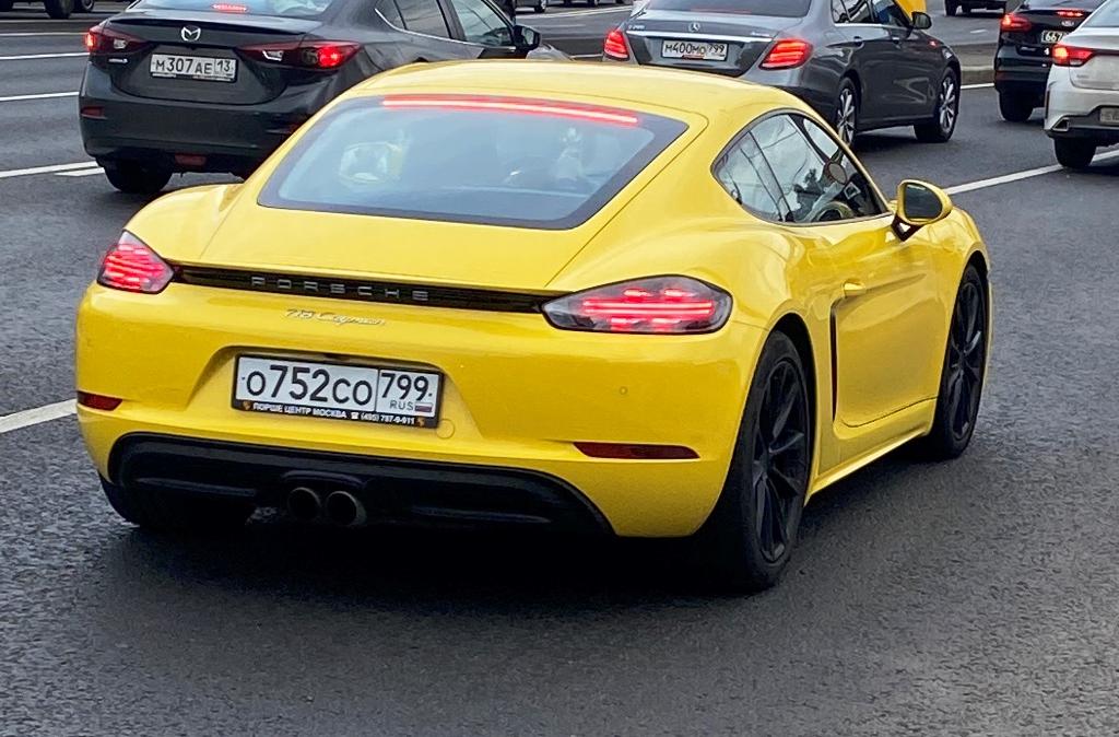 Автомобиль госномер О752СО799
