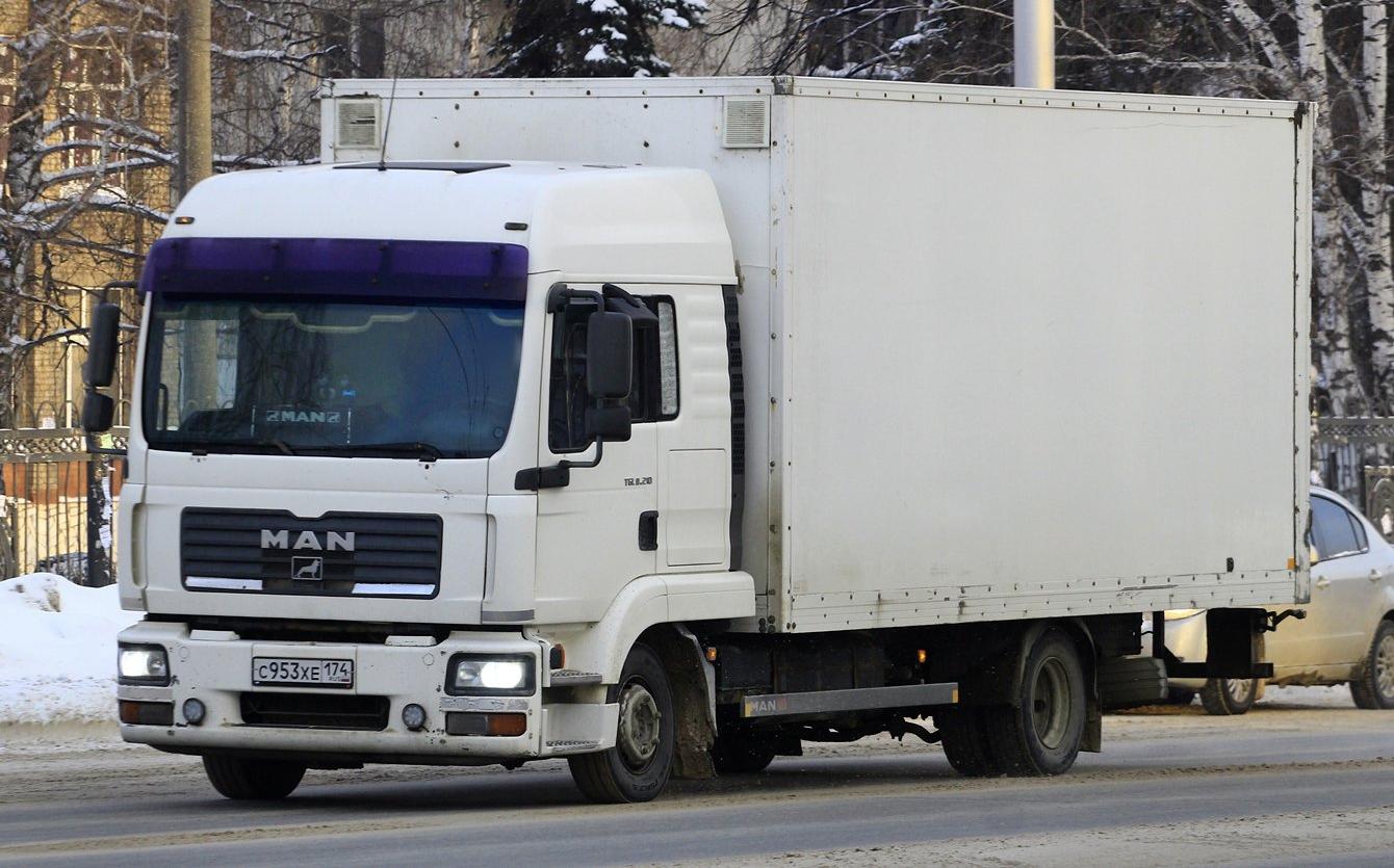 Автомобиль госномер С953ХЕ174